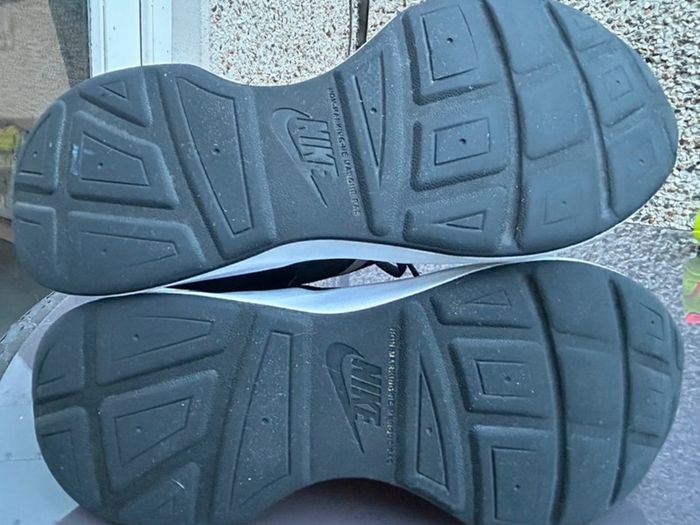nike runners size 5