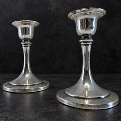 Vintage Oneida Silver-Plated Candlesticks Pair