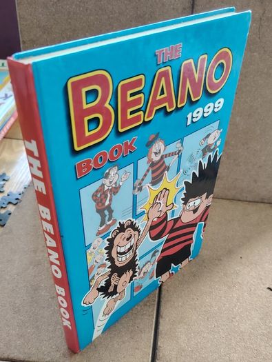 The Beano Book 1999  Near Fine Condition