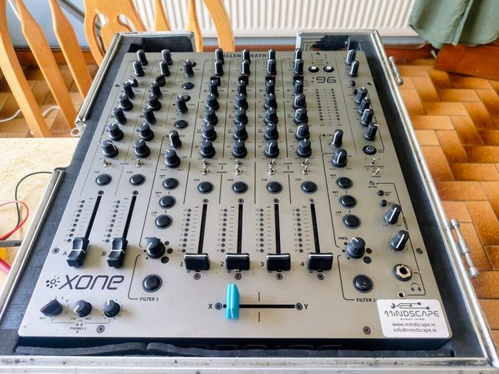 Xone 96 + Flight case.