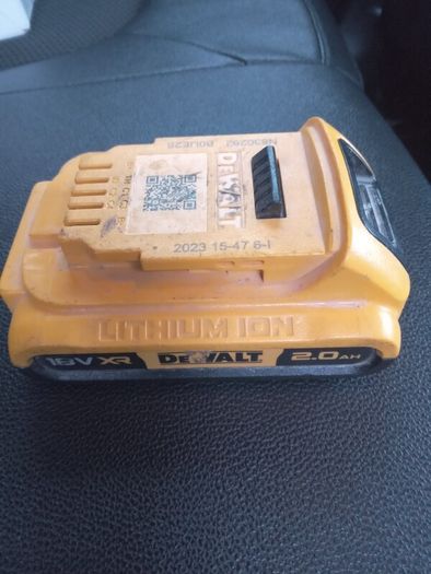 dewalt battery