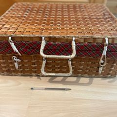 Picnic storage basket/ hamper