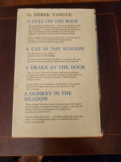 Lama  Derek Taynge. 1966 First Edition Hardback With Dustjacket 37.