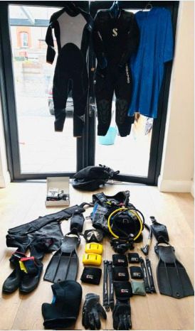 scuba diving gear