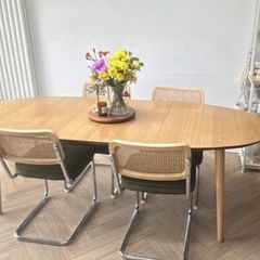 Oval Extendable Dining Table