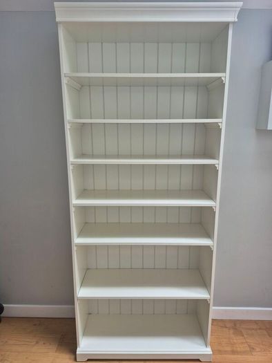 Bookshelves/display cabinet