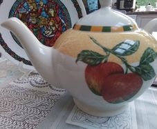Large Churchill Teapot