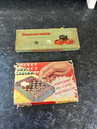 Chad valley draught set / vintage chess travel set