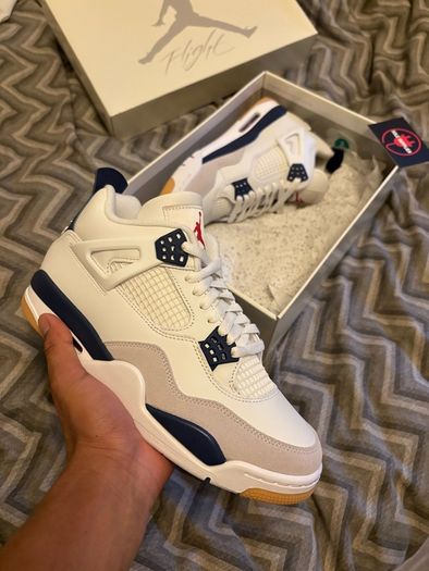 Jordan 4 X Nike SB Navy