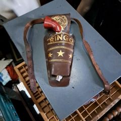 Vintage Cowboy Gun @ Leather Holster