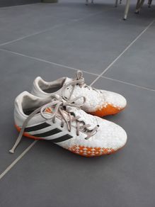 Adidas Predator football boots size 4UK