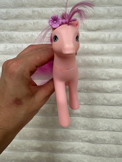 Vintage My Little Pony G1 Sweetheart Sister Dainty With Earring 1988 Hasbro Used Please see pictures