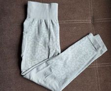 Leopard print leggings size 10