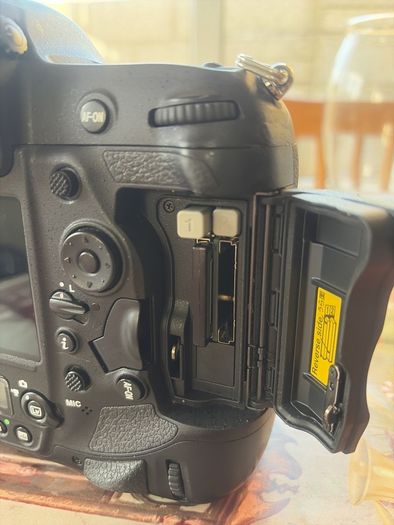 Nikon D5