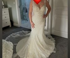 wedding dress