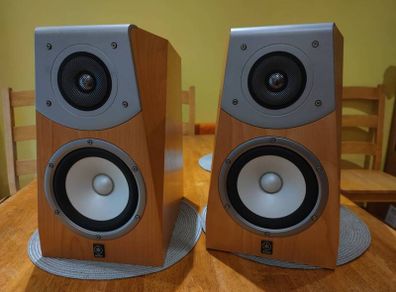 Yamaha SOAVO 2 HiFi audiophile speakers