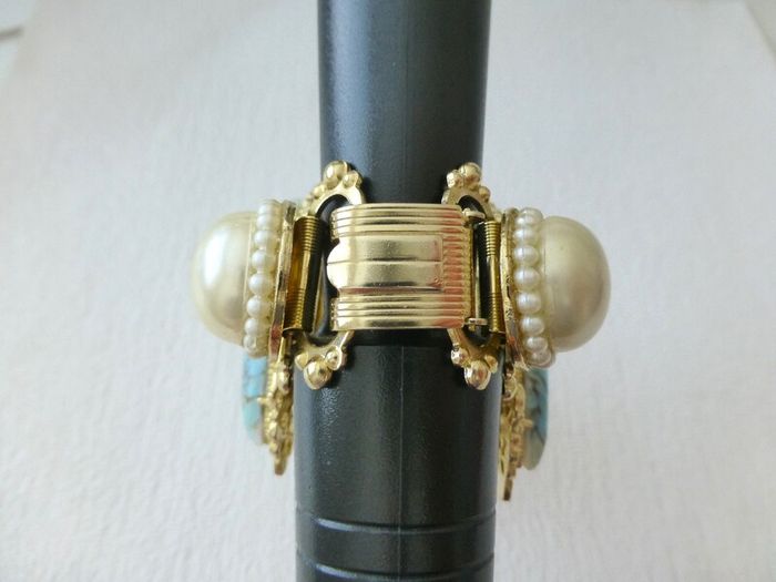 1950's Vintage Victorian Revival Turquoise Pearl Bracelet