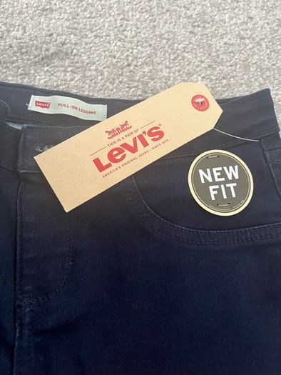 Levis Jeans
