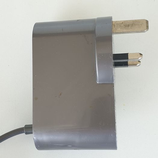 Dyson V8 V7 V6 battery charger working