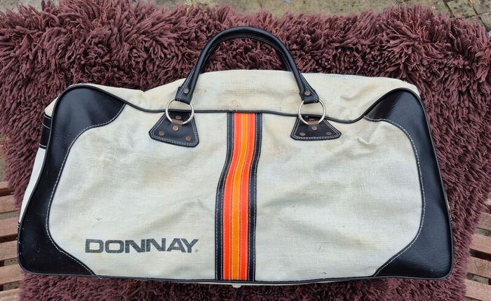 Vintage Donnay holdall