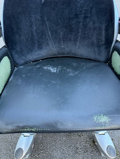Quickie Jive M Electric Wheelchair - Excellent Condition with Powered Seat Lift & Tilt