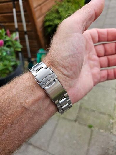 Watch Seiko Chronograph Panda.