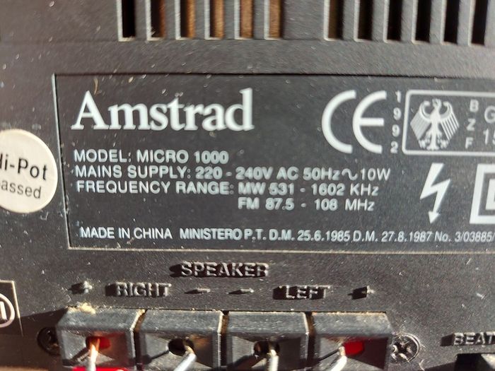 Amstrad Digital Mini HiFi Music System, Model. Micro 1000, Radio, Tape, CD and AUX, all in working order and in very good condition