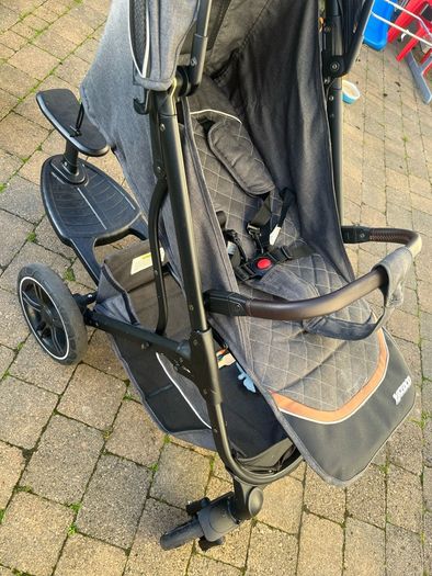 Stroller with buggy bored