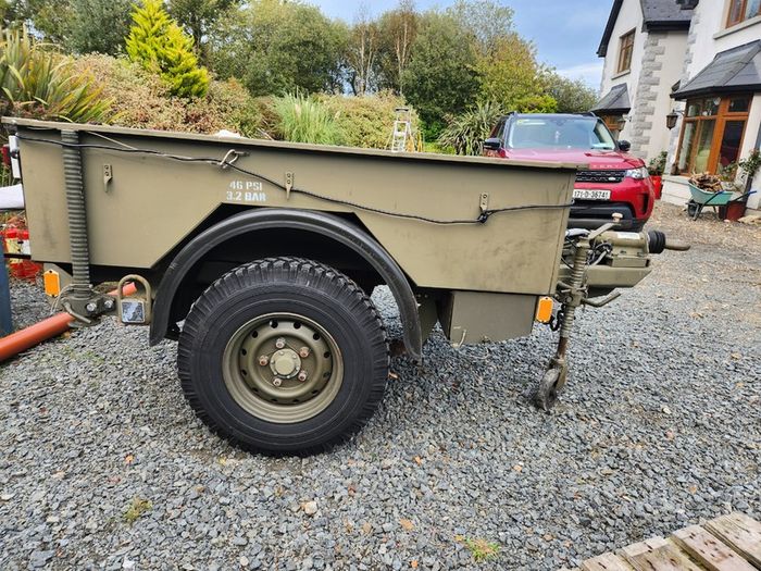 Land Rover Defender Penman Trailer - Military Farm  Army Camper Van Project