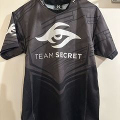 Team Secret jersey