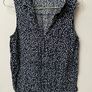 Bundle of sleeveless tops Image 3
