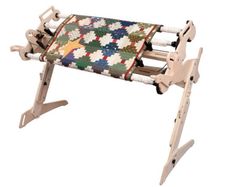 Hand quilting frame