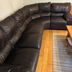 Couch in excellent condition
