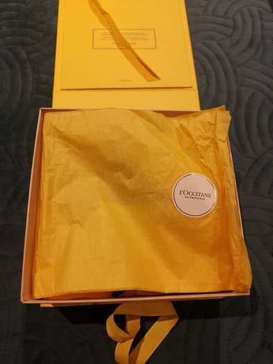 L'occitane shower gel 250ml and hand creams