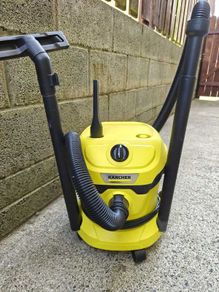 Karcher WD 2 Plus Wet and Dry Vacuum Cleaner  1000W  12L