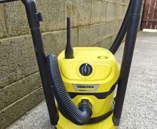 Karcher WD 2 Plus Wet and Dry Vacuum Cleaner  1000W  12L