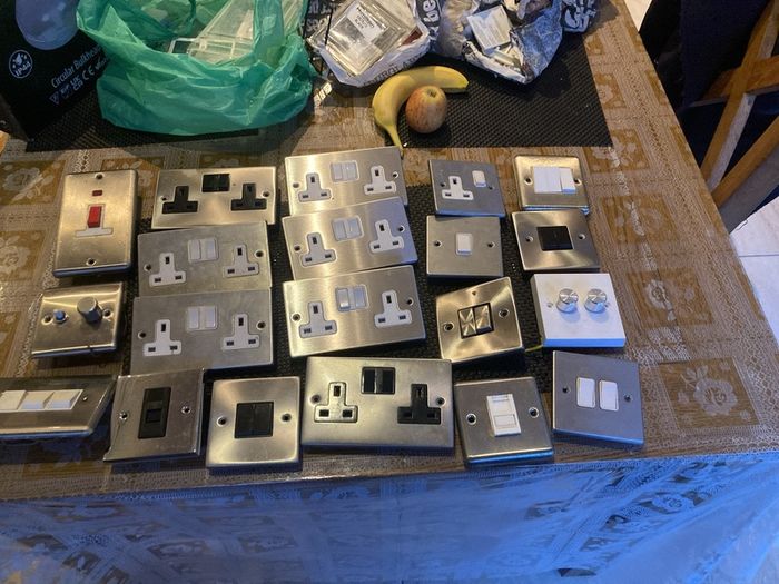 Electrical 13amp sockets and various Krone accessories.