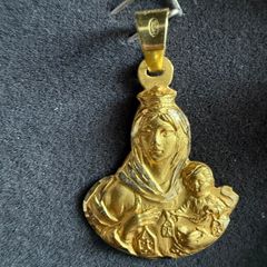 18ct pendant 2.91 grams