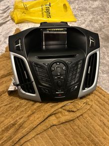 Ford radio/ cd / Bluetooth player