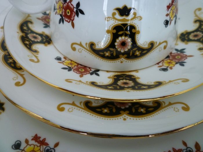 Crown Trent Fine bone China Staffordshire England tea coffee set. Complete 21 piece set
