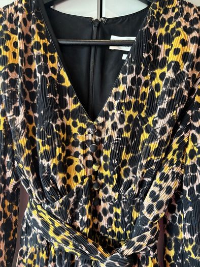 New with tags Diane Von Furstenburg midi. RRP 570.