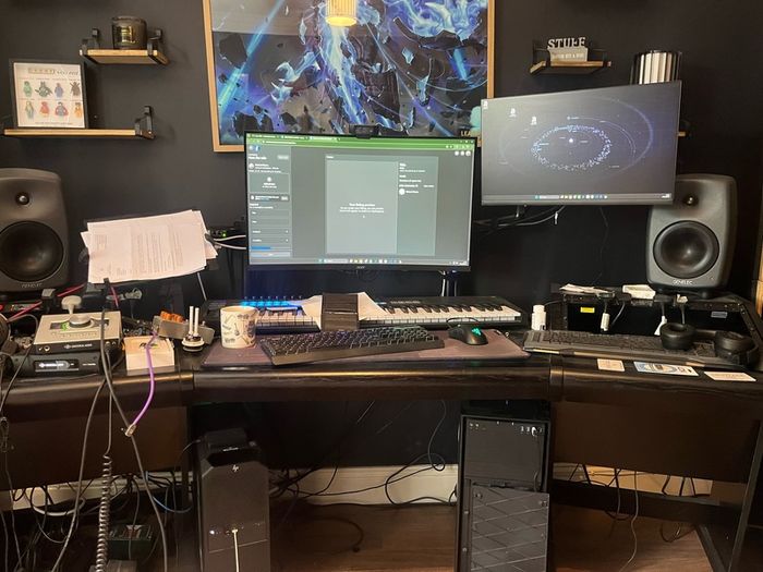 ZAOR ONDA audio/media desk