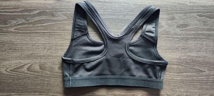 Girls Nike sports bra XS