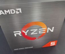AMD Ryzen 5 5500 with Wraith Stealth Cooler 3.6 GHz 6 Core / 12 Thread 19MB 65W