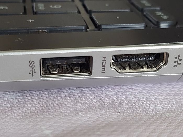 HP Pavilion 15.6 inch Laptop, Model, 15-aw012na, AMD A9-9410 Radeon R5 Graphics, 5 Compute cores 2C + 3G 2.9GHz, 8GB Ram, 1 Terrabyte HDD, Windows 10, Microsoft Edge, Chrome, and VLC