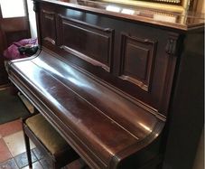 Schiedmayer & Soehne Stuttgart Piano