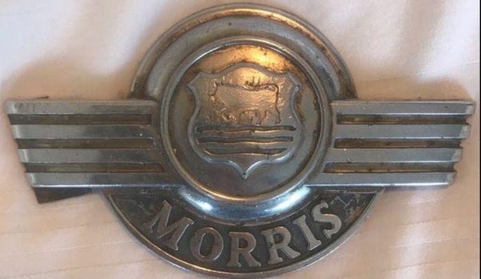 9 different car badges from the 1960s upwards see photos 25 each or will do a deal for the lot