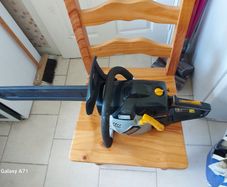 TITAN 20 Inch Petrol Chainsaw, Model TTL760CHN, not tested, excellent cosmetic condition