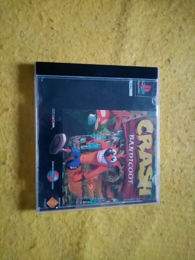 Crash Bandicoot PlayStation 1 Ps1 PlayStation 2 ps2 games Original Pal version