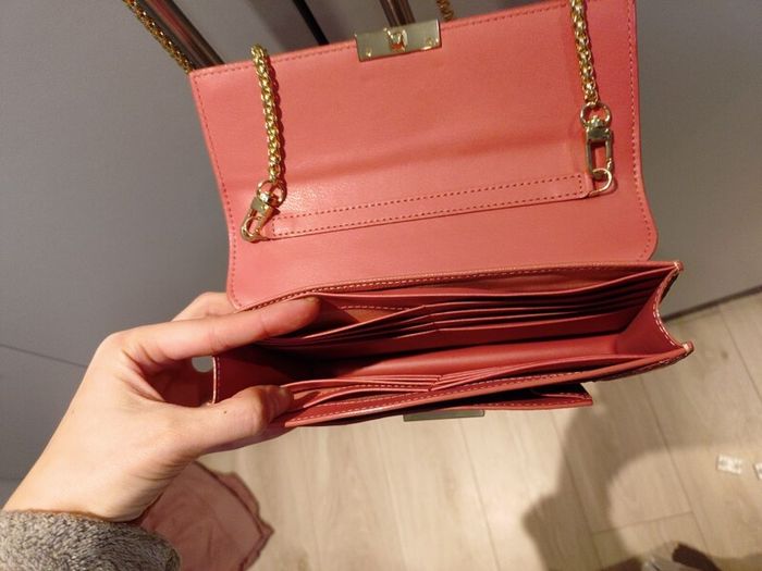 Wallet of chain